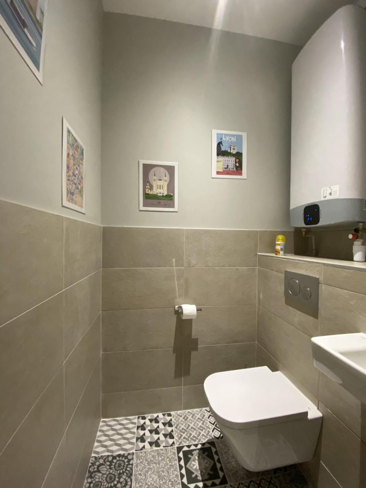Appartement De Standing Pour 6 Refait A Neuf Lyon Exterior foto